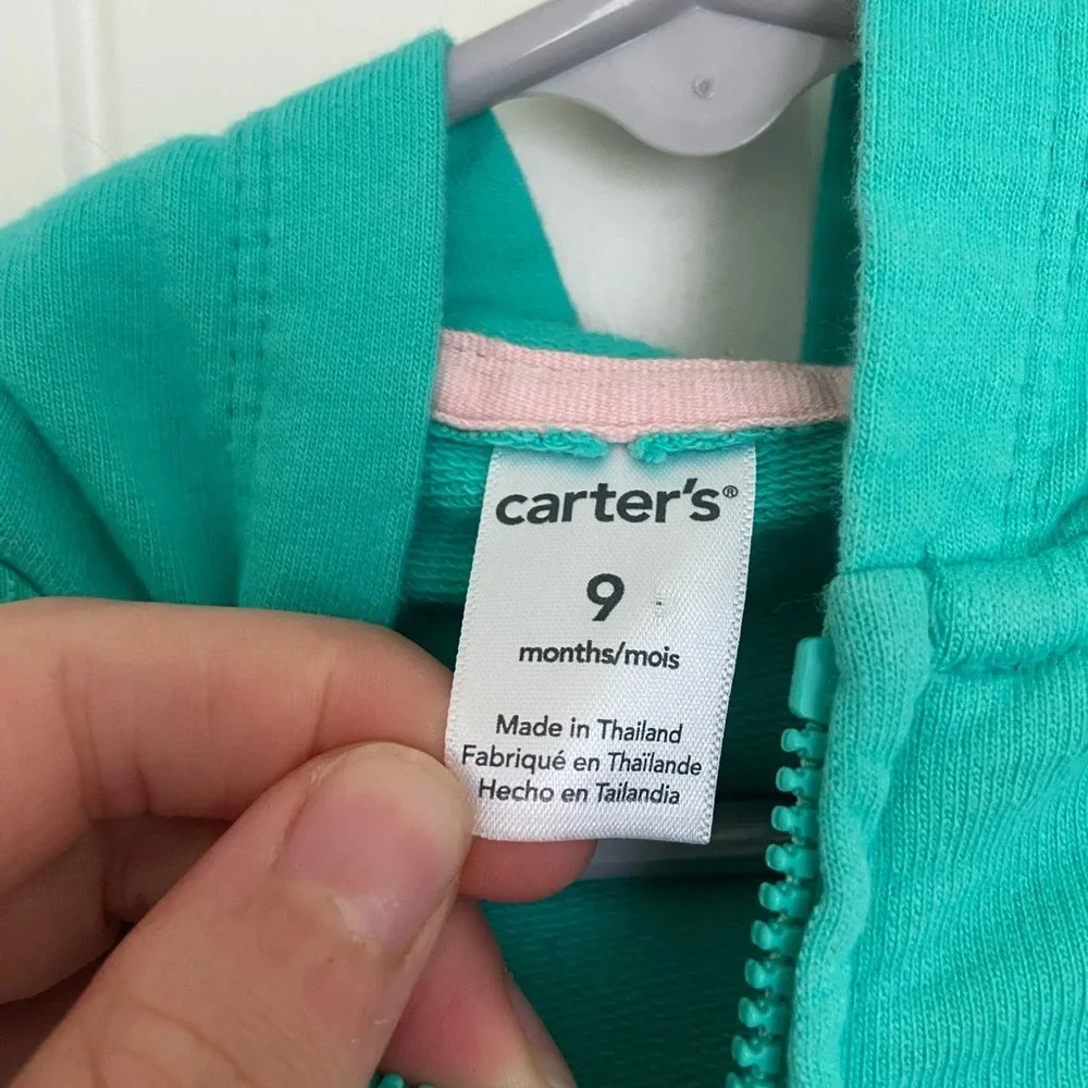 EUC | Carter’s baby girl’s dog decal zip‎ hoodie — 9 months